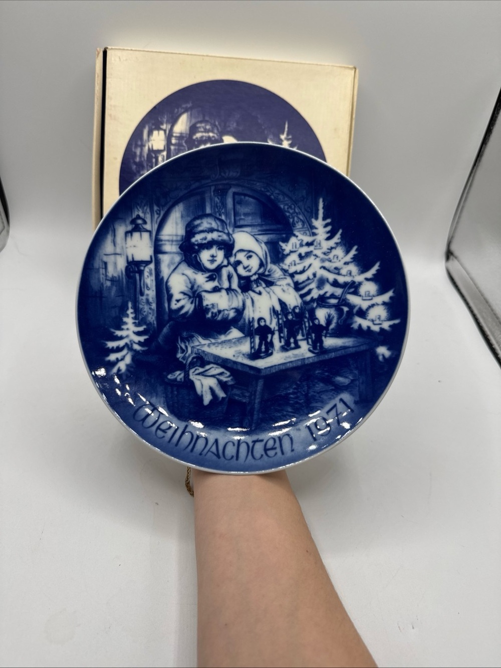 Bavaria Germany Bareuther Christmas Plate Year 1971 Weihnachten Blue and White